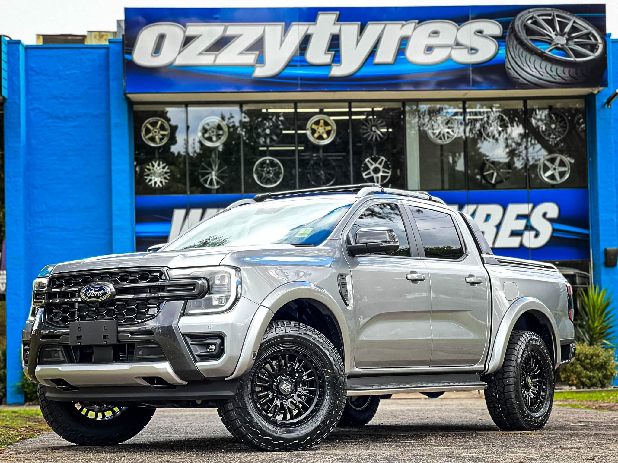 FORD RANGER NEXT GEN HUSSLA SNYPER MATTE BLACK BLACK BOLTS Wheel 12782