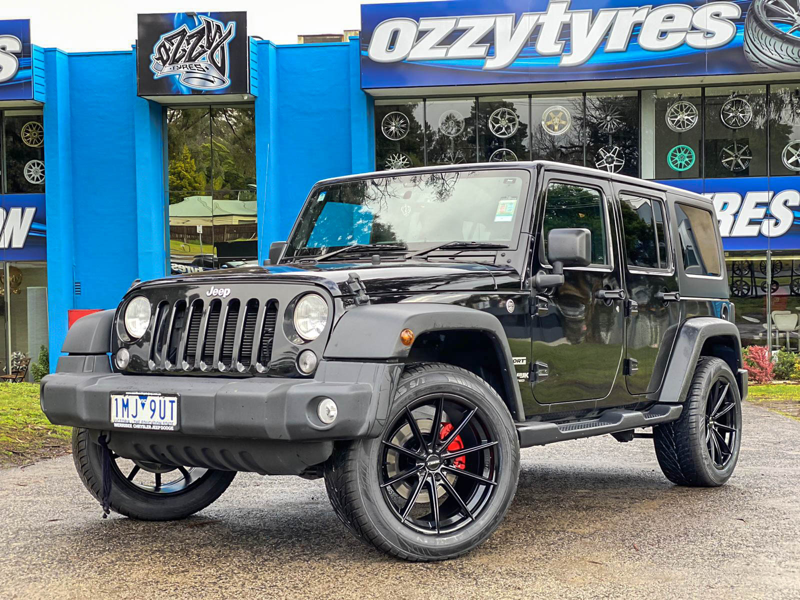 Jeep Wrangler Hussla Moz Gloss Black