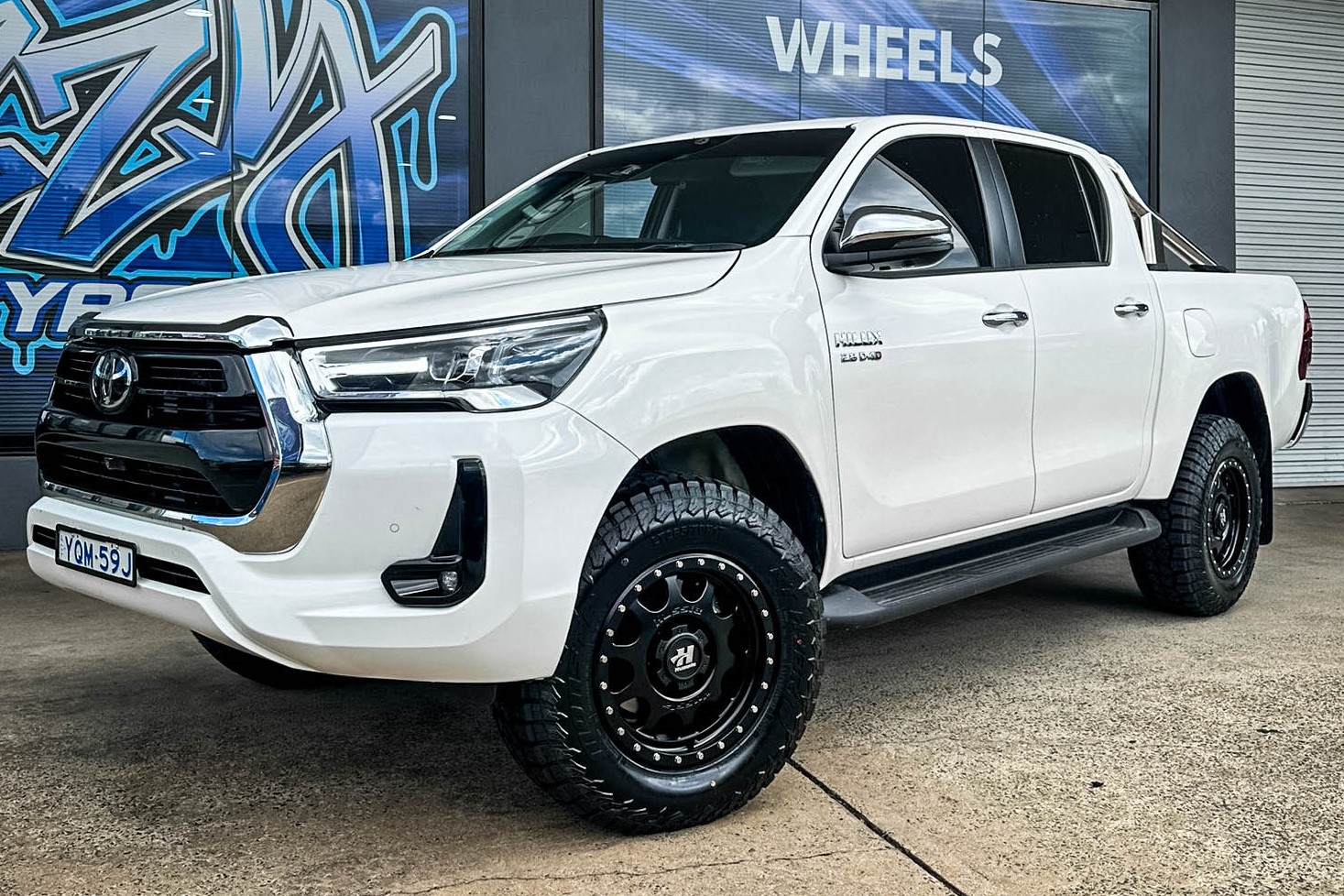 Toyota Hilux Hussla Raptor Matte Black Wheel