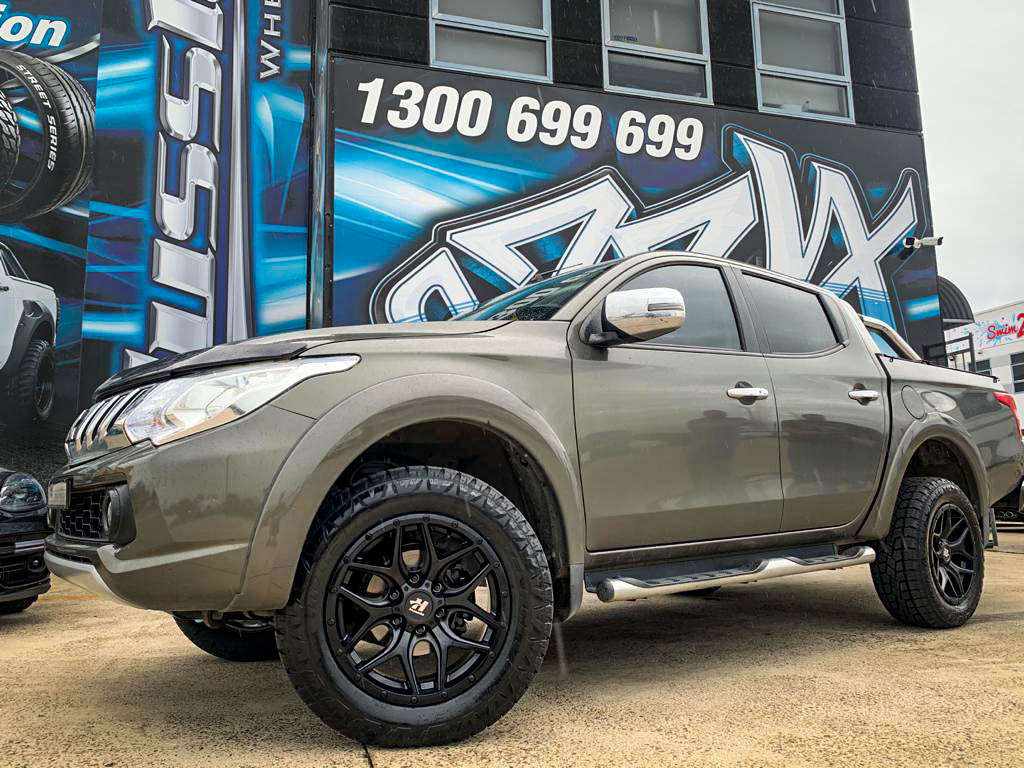 Mitsubishi Triton Hussla Beretta Matte Black