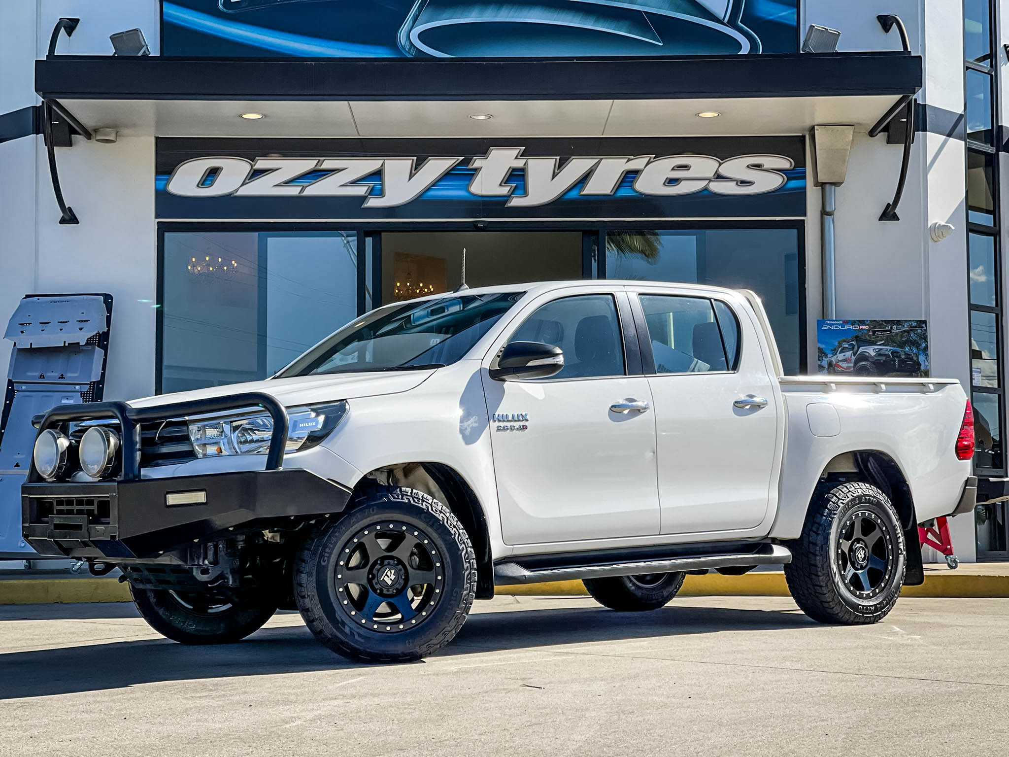 Toyota Hilux Hussla Spitfire Matte Black Wheel