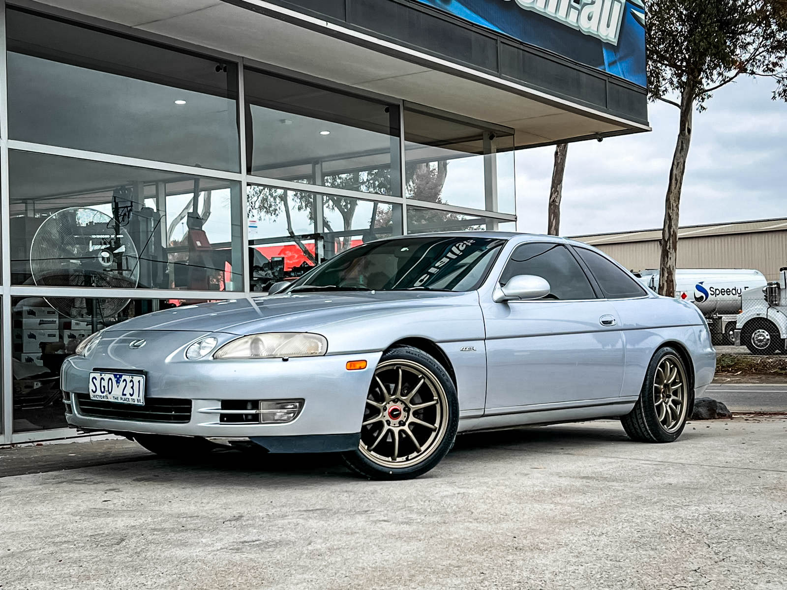 LEXUS SC400 - VEHICLE GALLERY