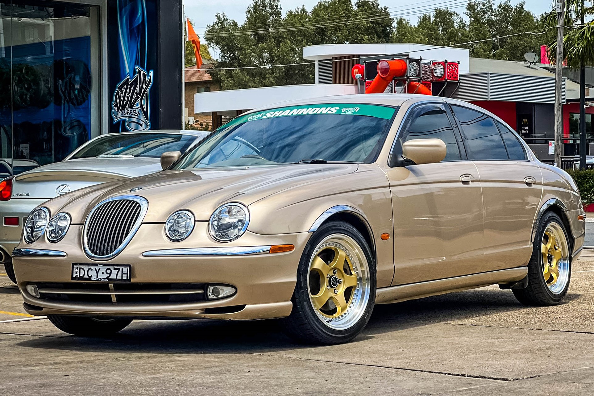 JAGUAR S TYPE HUSSLA ZEN GOLD CHROME RIVETS MACHINED LIP Wheel 10622