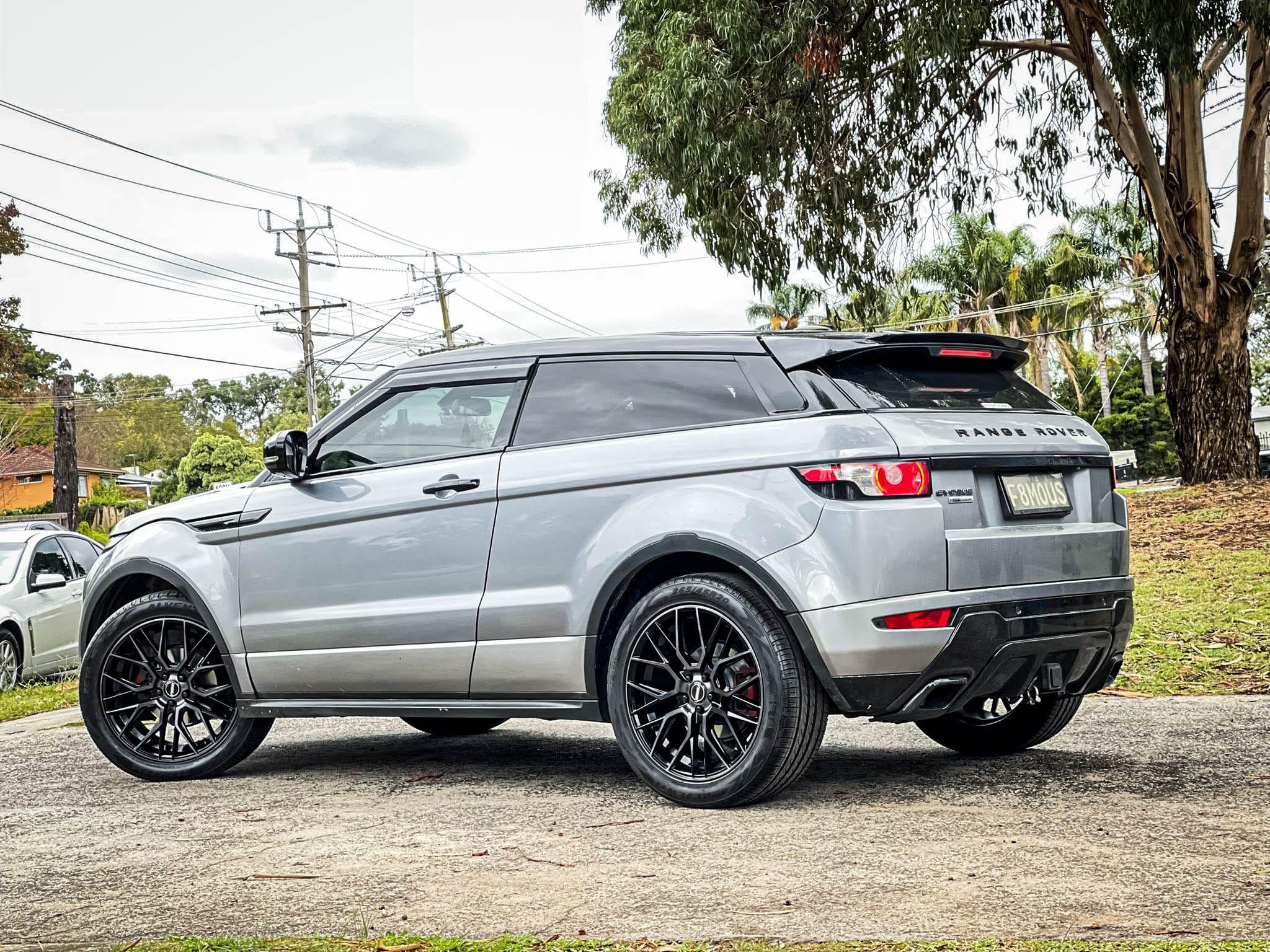 LAND_ROVER_RANGE_ROVER_EVOQUE_HUSSLA_LIT_GLOSS_BLACK_DARK_TINT_FACE_203.jpg
