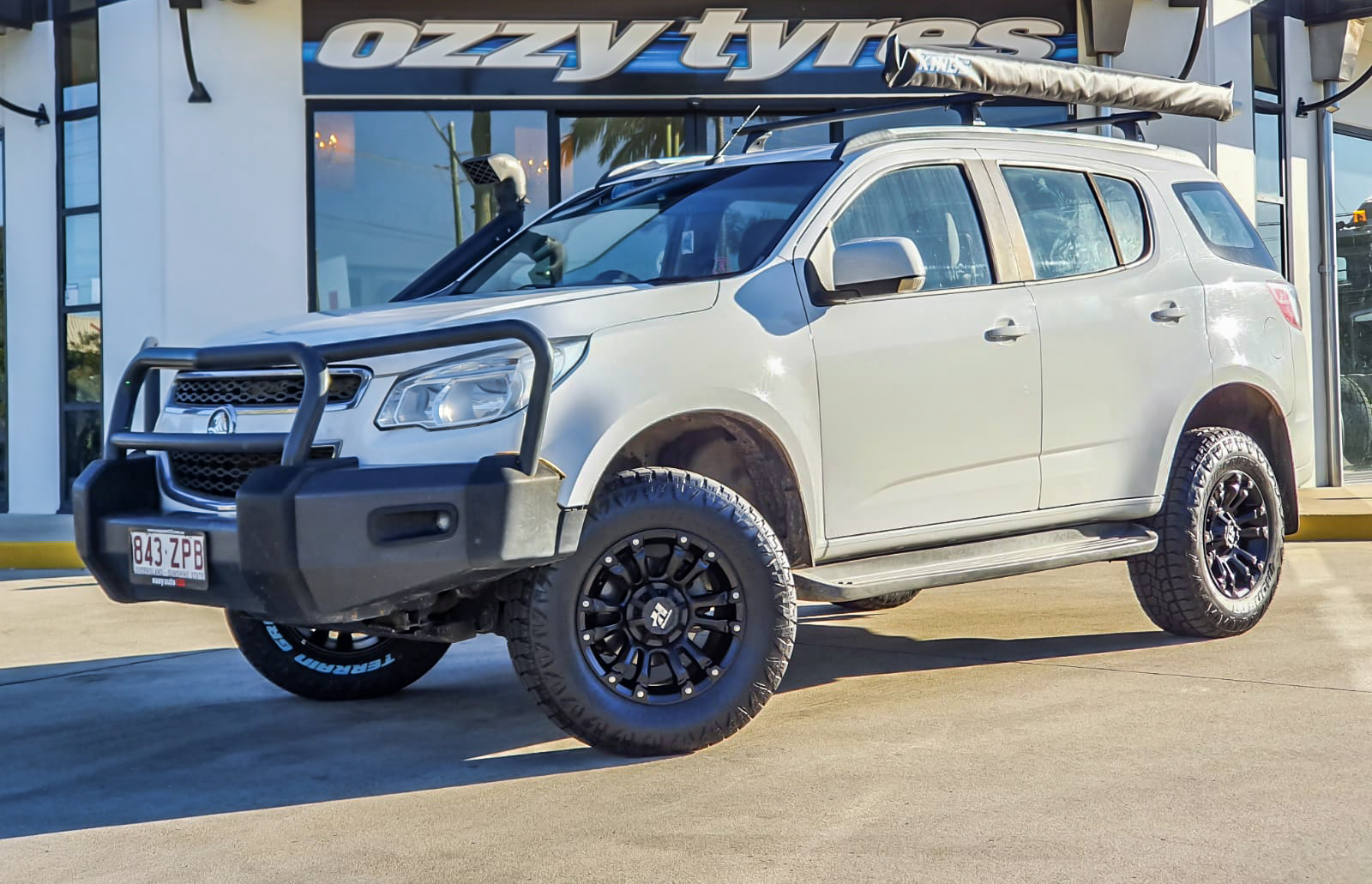 HOLDEN_COLORADO_HUSSLA_AMBUSH_MATTE_BLACK_17_MONSTA_TERRAIN_GRIPPER2.jpg