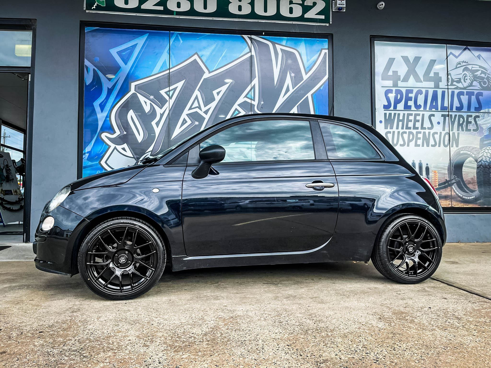 FIAT_500_HUSSLA_030_GLOSS_BLACK_172.jpg