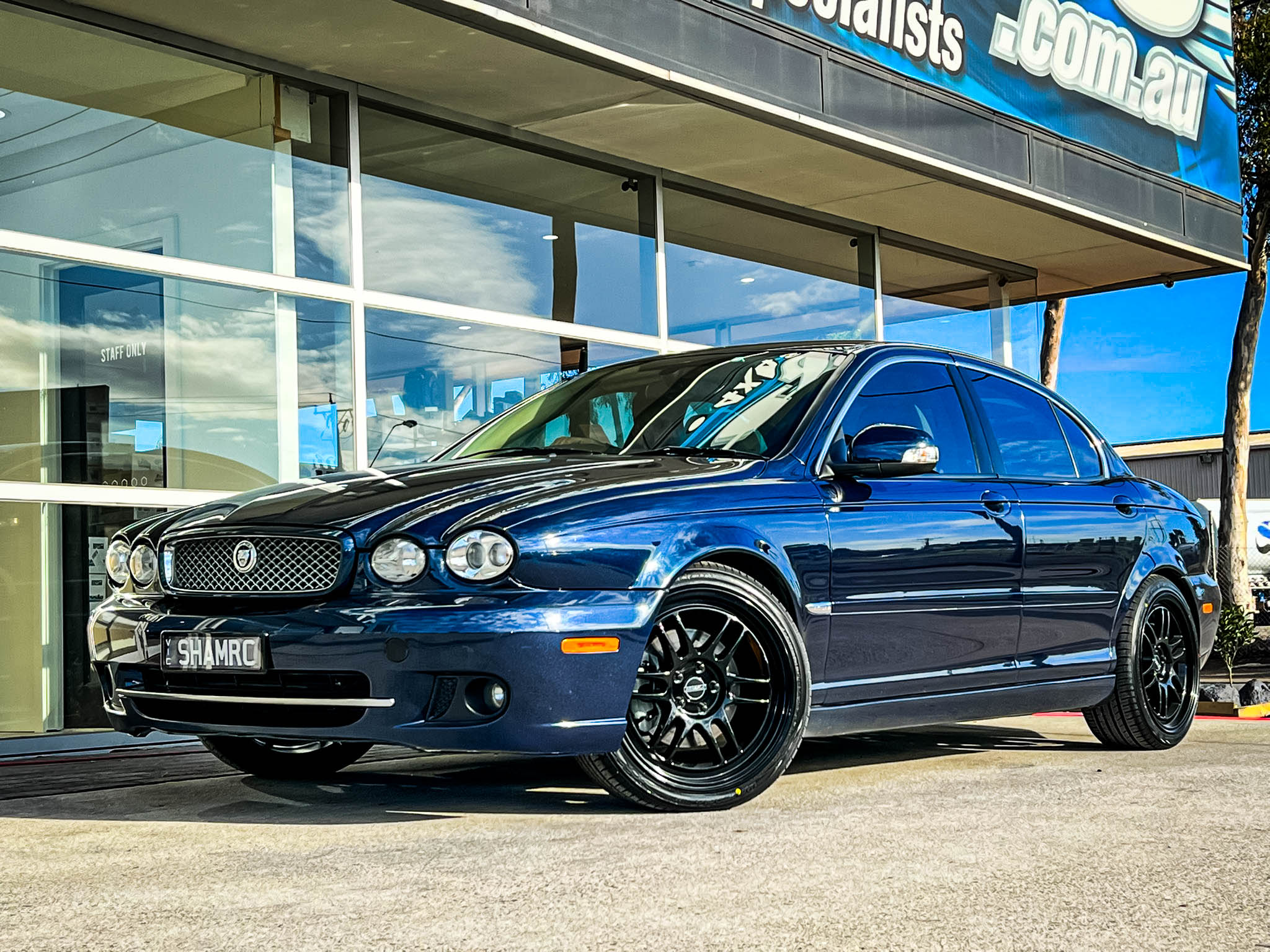 JAGUAR_X-TYPE_HUSSLA_RACE_SPEC_GLOSS_BLACK1.jpg