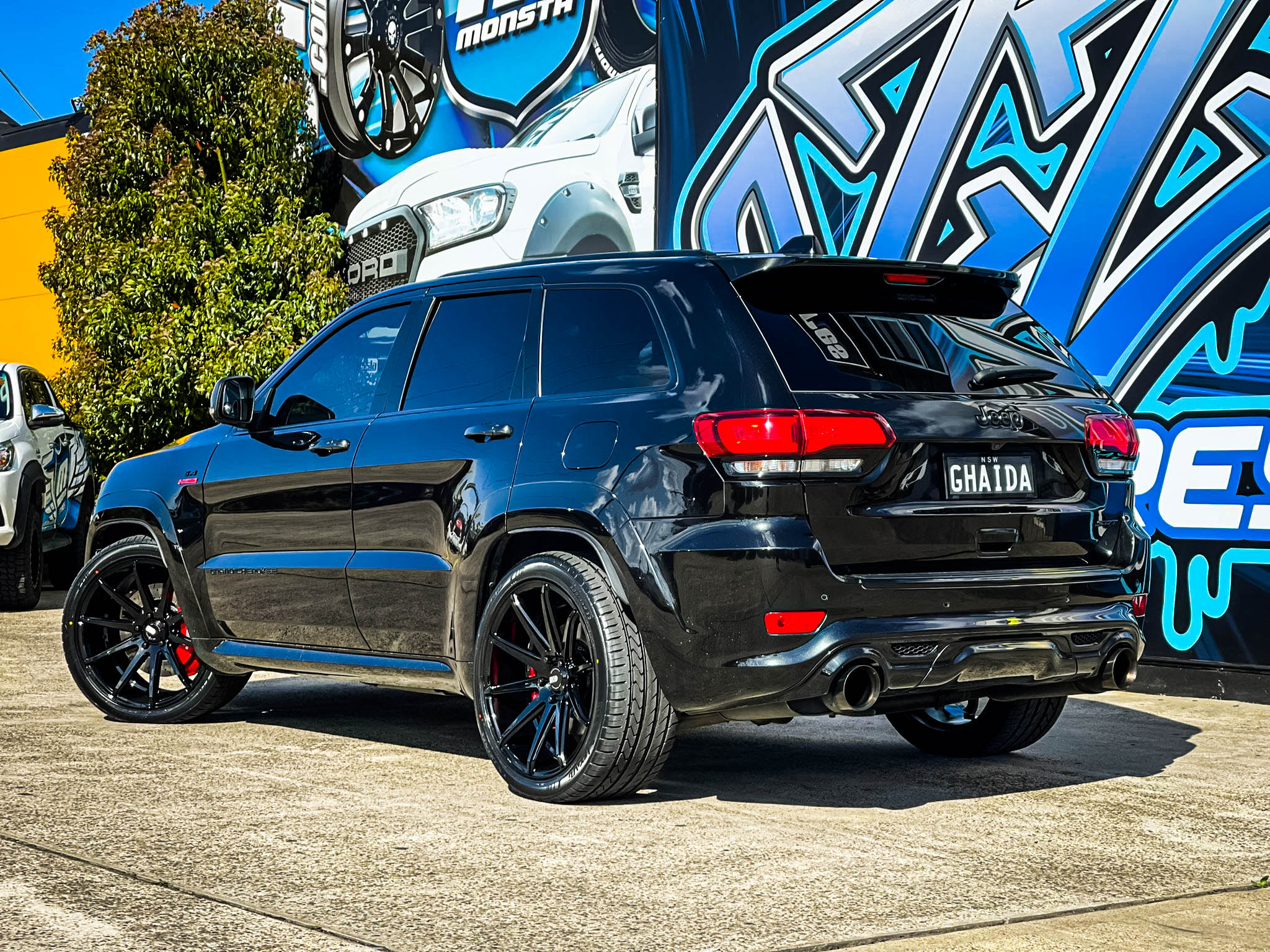 JEEP_GRAND_CHEROKEE_XO_SYDNEY_GLOSS_BLACK1.jpg
