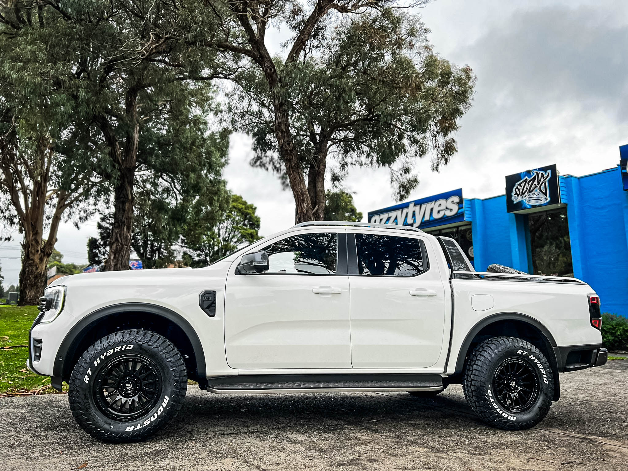 ford ranger next gen hussla rugged race gloss black wheel #13179