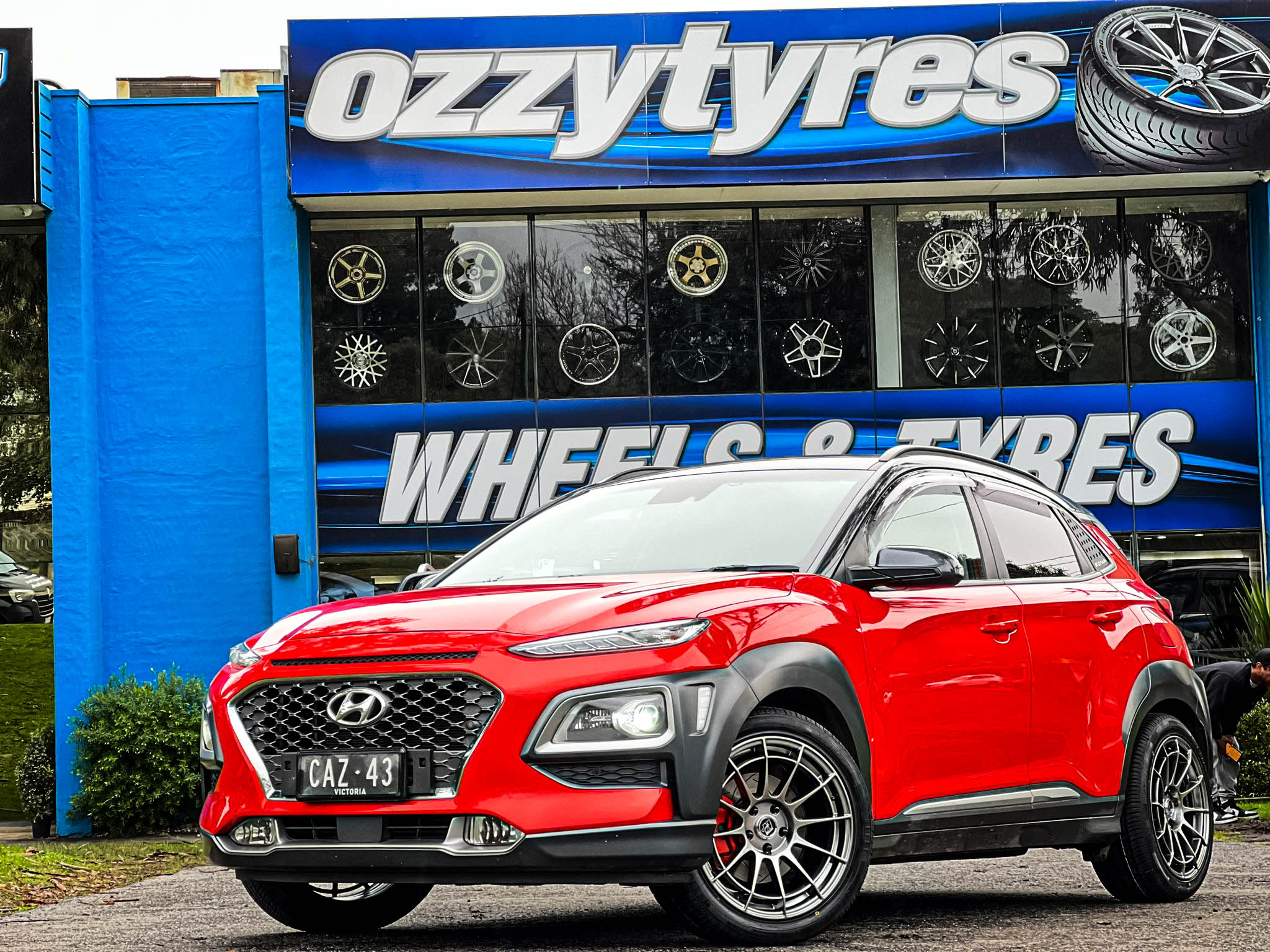hyundai kona hussla tokyo hyper black wheel #13335