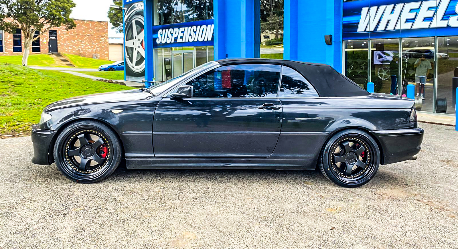 BMW_3_SERIES_HUSSLA_ZEN_MATTE_BLACK_GOLD_RIVETS_GLOSS_BLACK_LIP_19_3.jpg