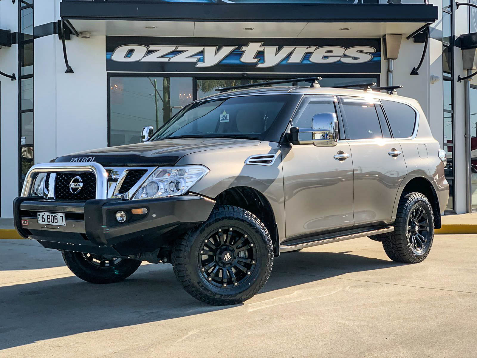 NISSAN PATROL HUSSLA AMBUSH MATTE BLACK #1472