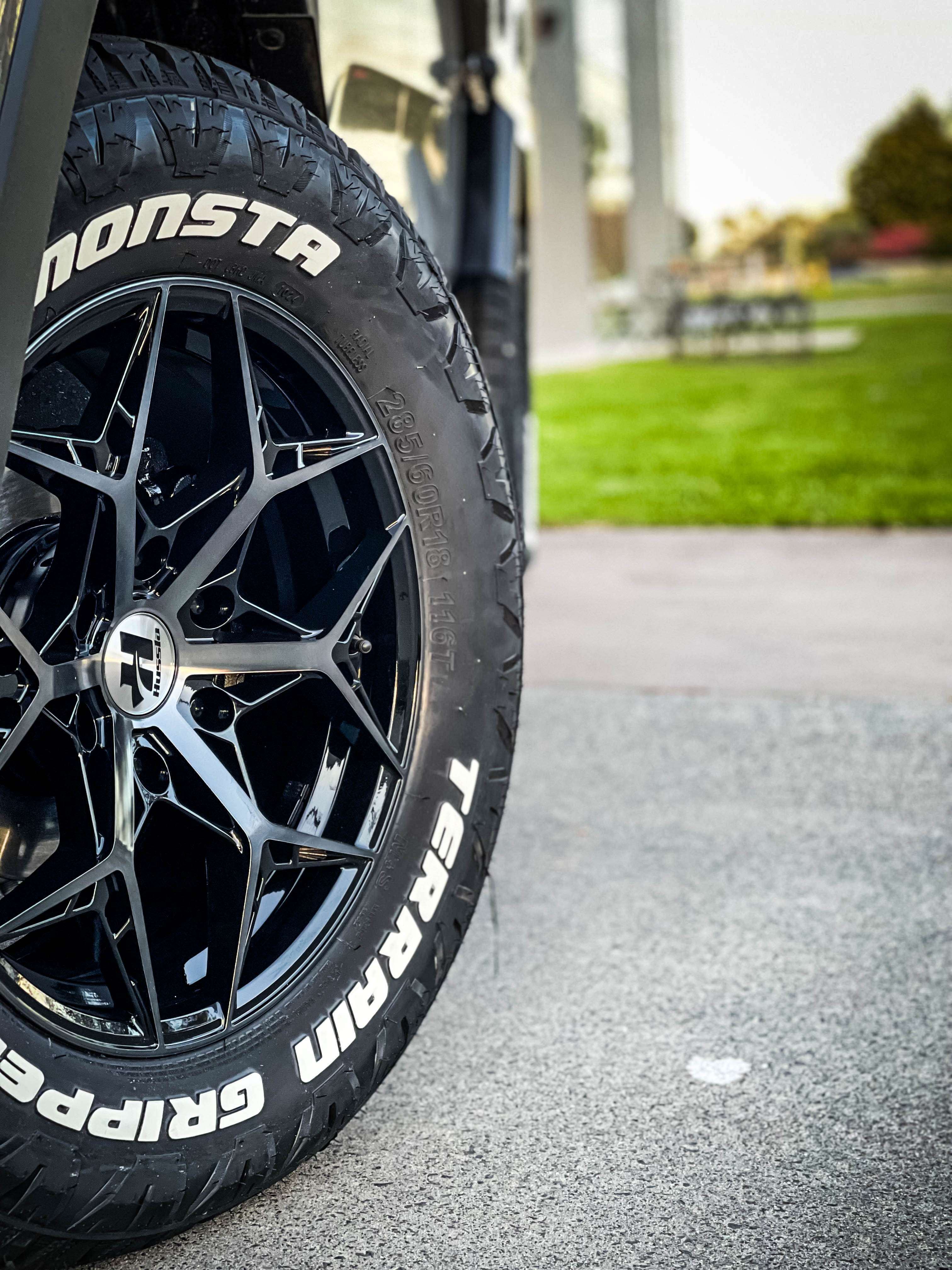 ford ranger next gen hussla ghost gloss black dark tint face wheel #15345