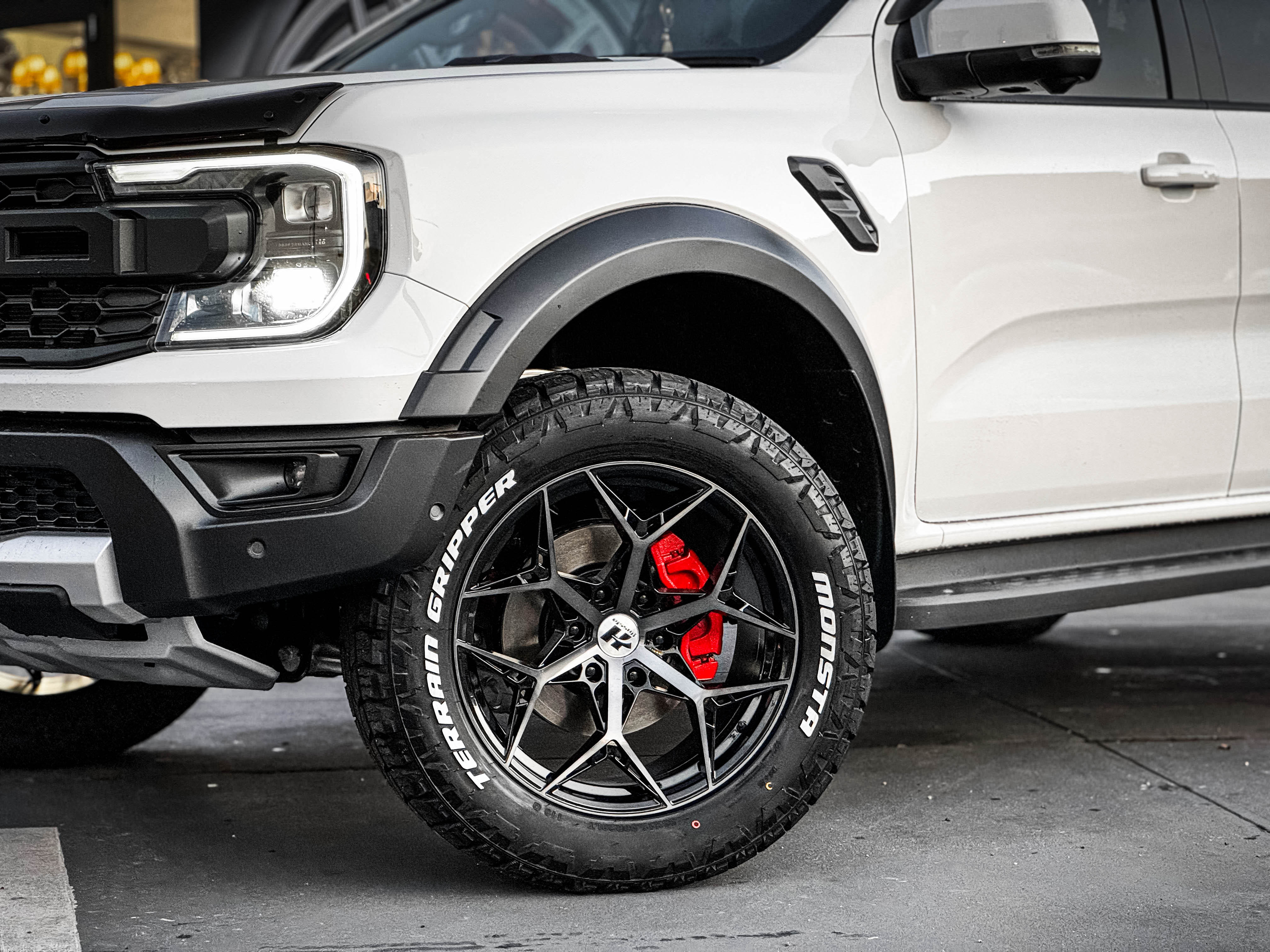 ford ranger next gen hussla ghost gloss black dark tint face wheel #15346