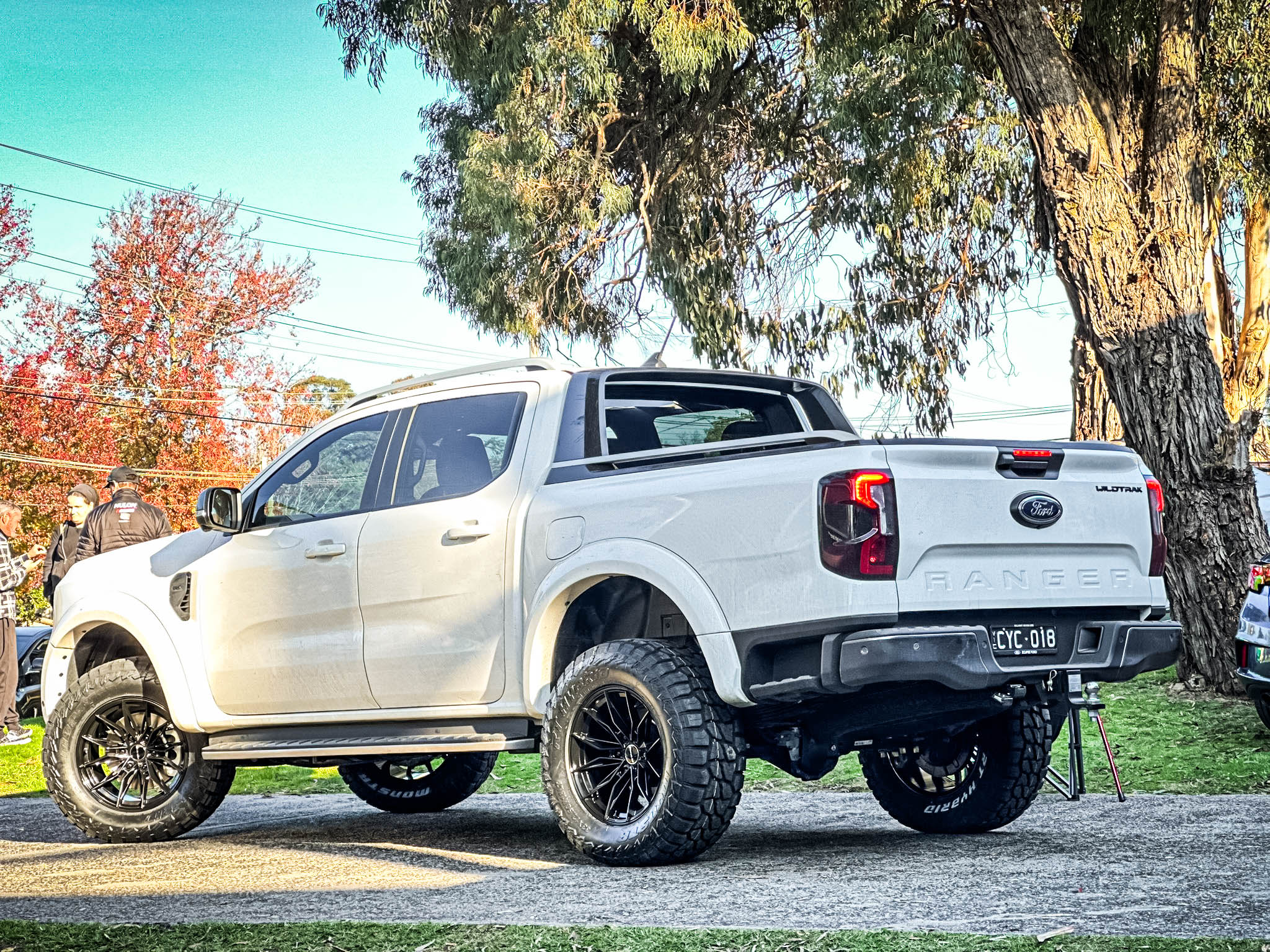 FORD_RANGER_NEXT_GEN_HUSSLA_VILLAIN_GLOSS_BLACK_4.jpg