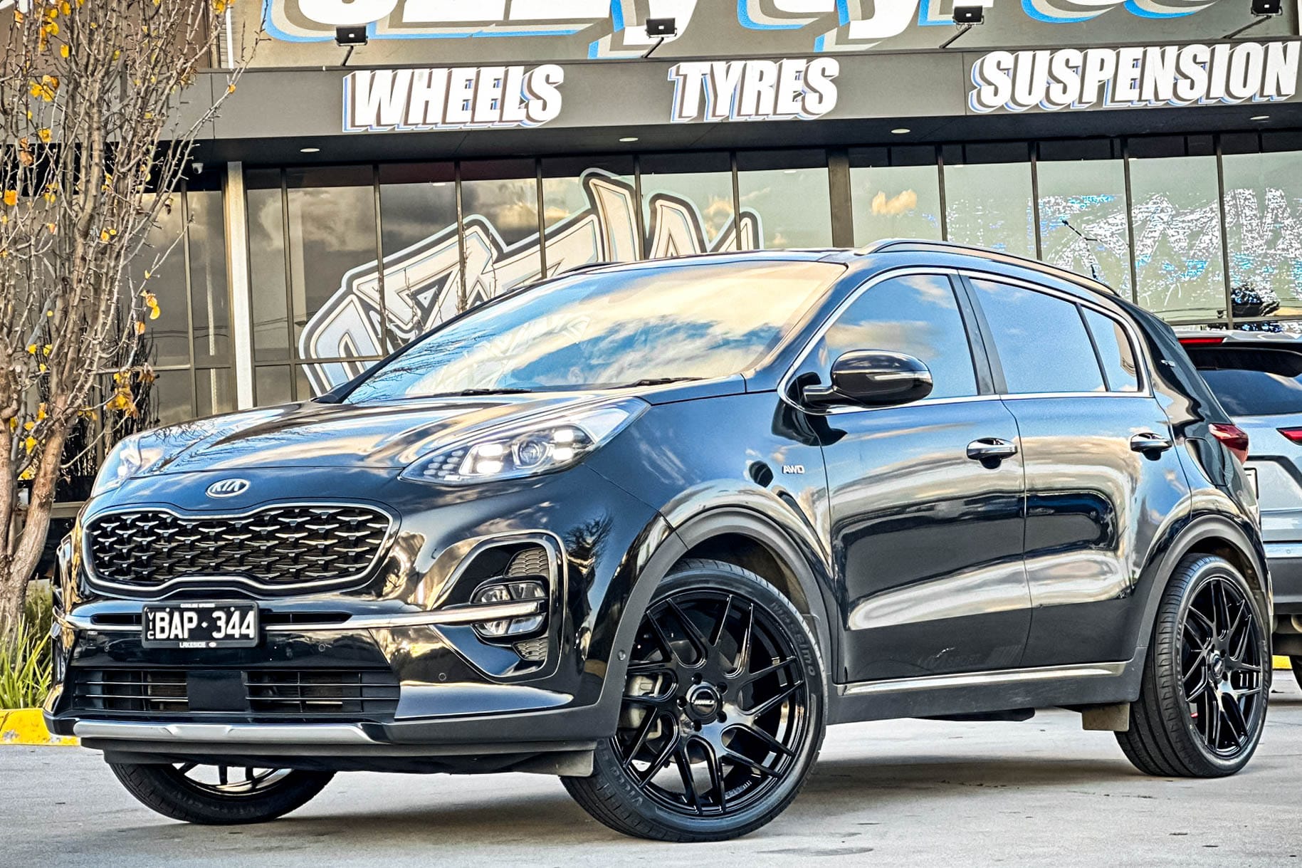 KIA_SPORTAGE_HUSSLA_SAVAGE_GLOSS_BLACK_20_1.jpg