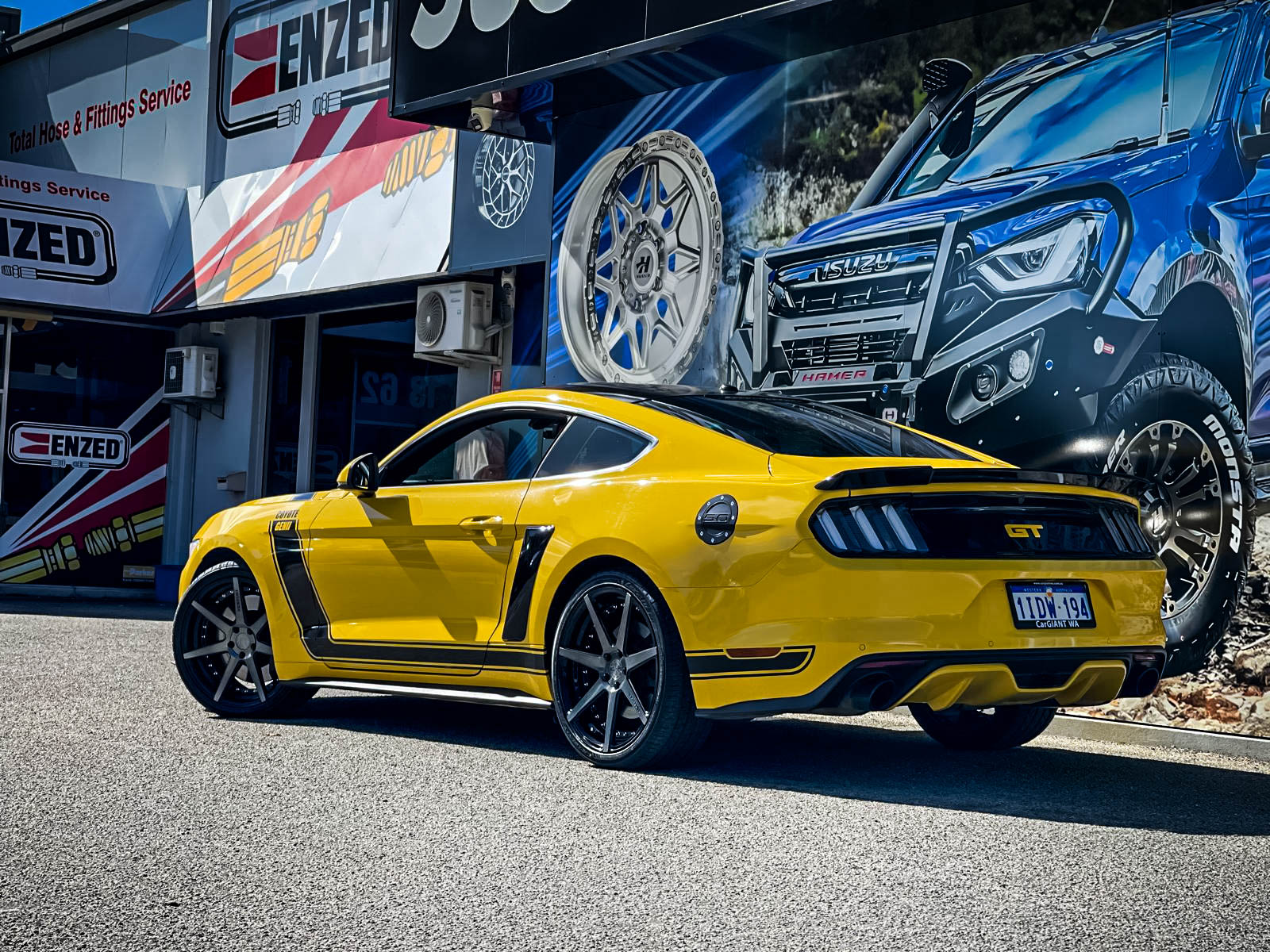 FORD_MUSTANG_VERTINI_DYNASTY_GLOSS_BLACK_DARK_TINT_FACE_CHROME_BOLTS_4.jpg