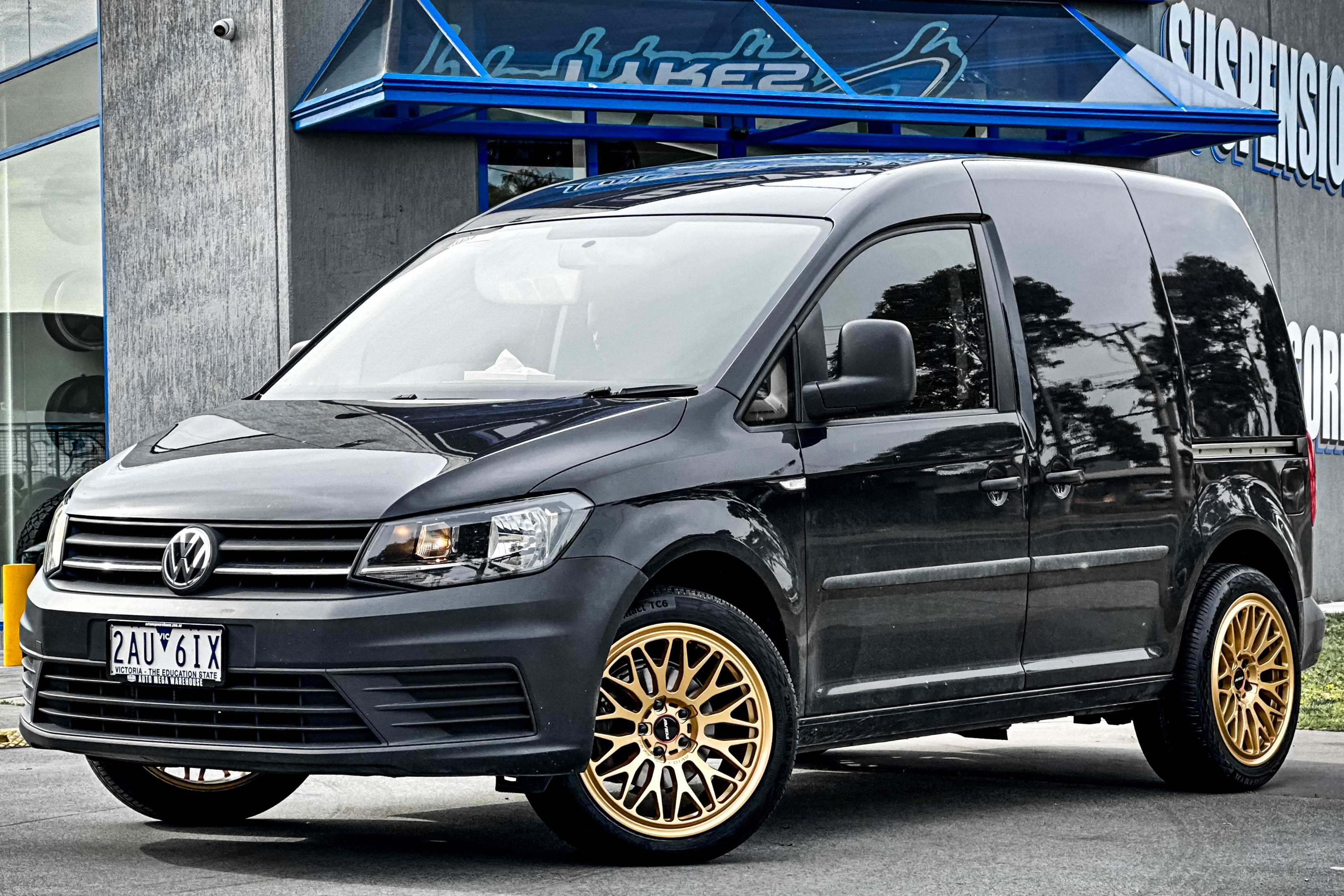 VOLKSWAGEN CADDY AVID AV-44 GOLD 18 #16804