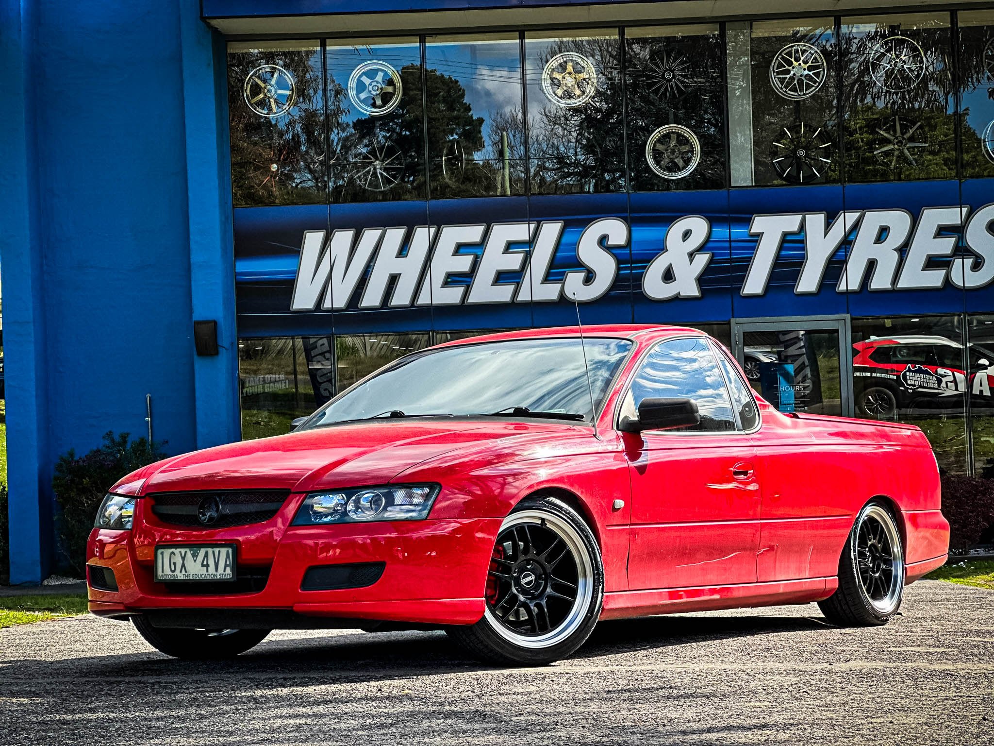 HOLDEN COMMODORE VB-VZ HUSSLA RACE SPEC GLOSS BLACK POLISHED LIP #16871