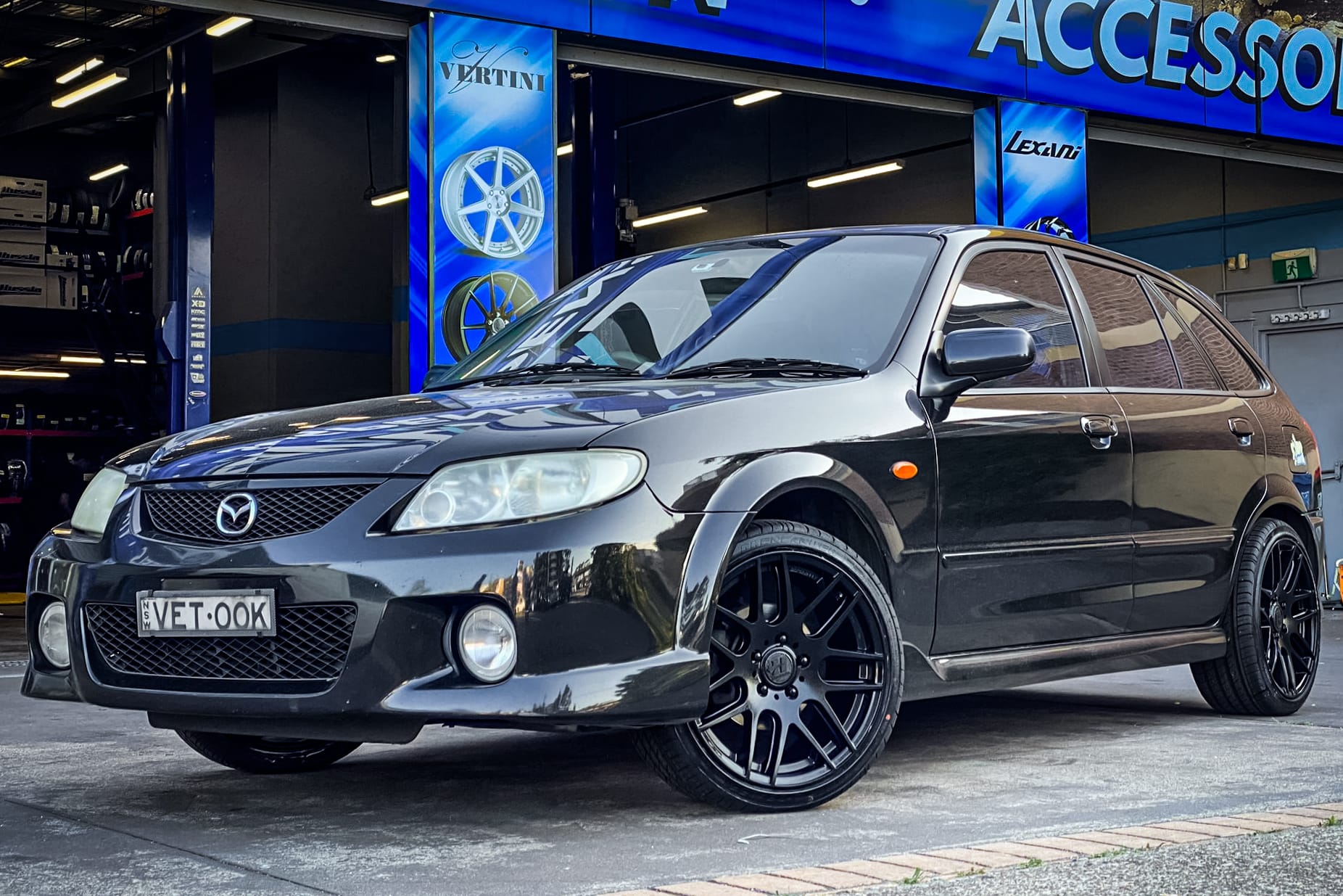 mazda-323-hussla-euro-gloss-black-wheel-17084