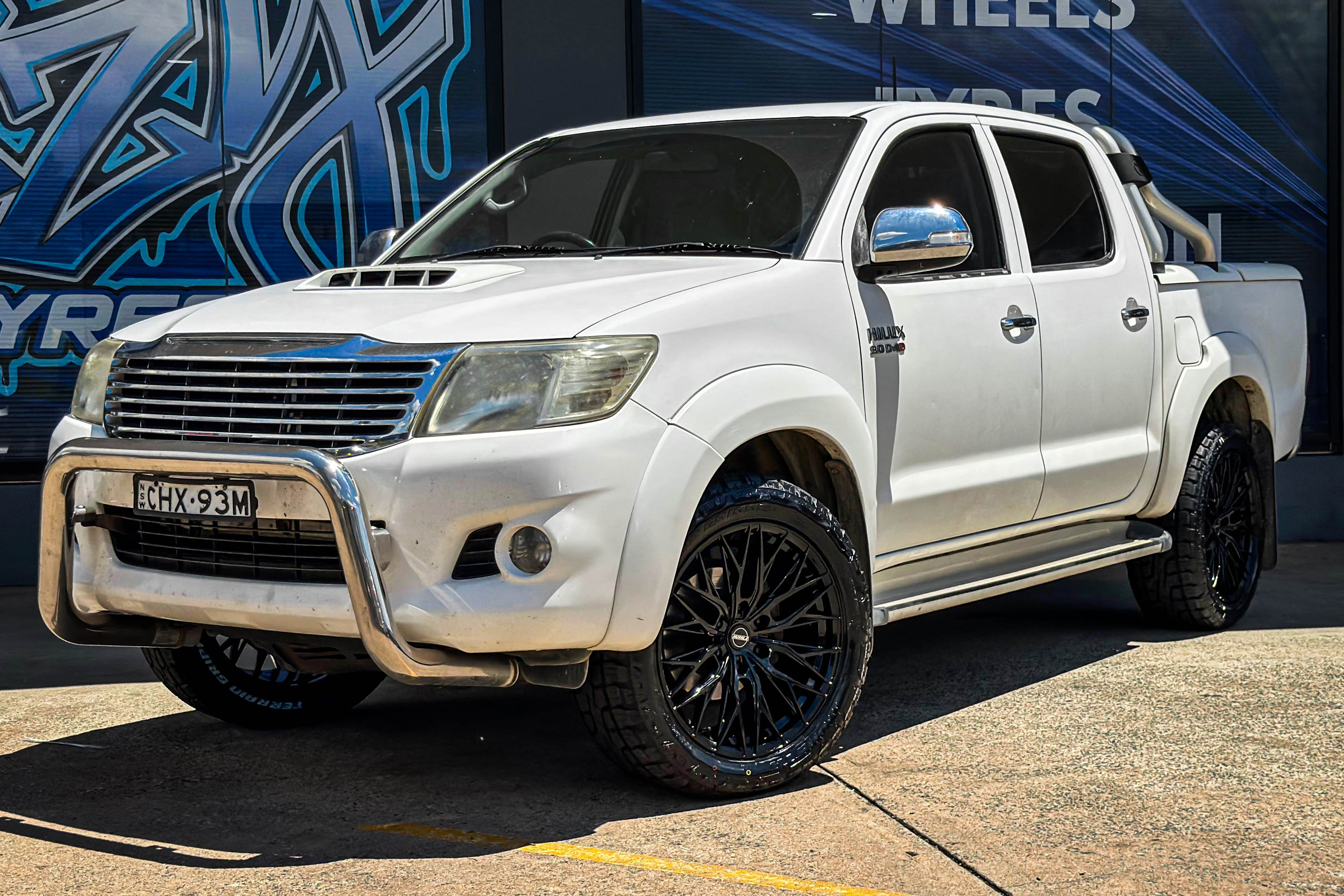 TOYOTA HILUX HUSSLA WOLVERINE FULL GLOSS BLACK 20 #18088