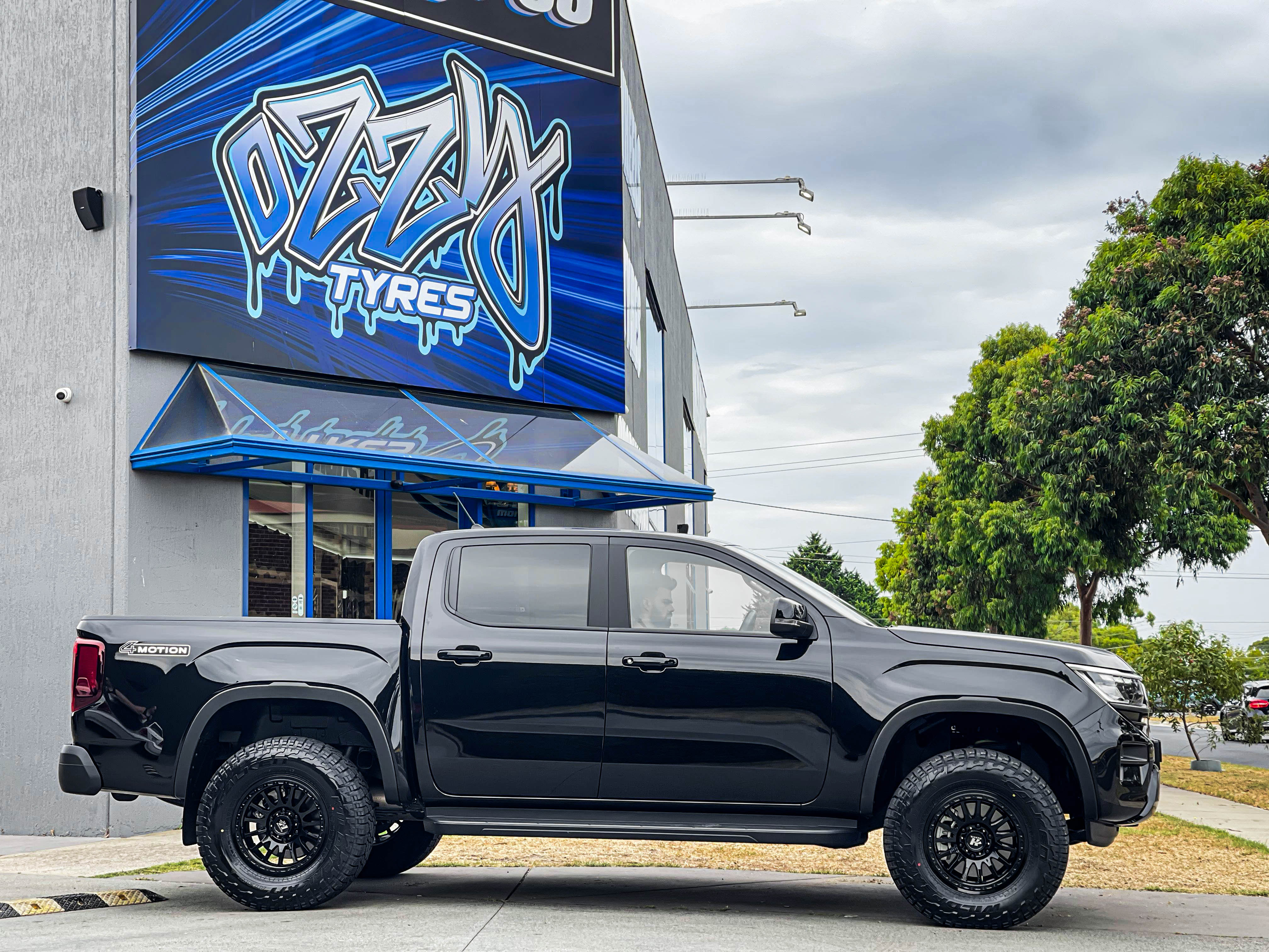 volkswagen amarok hussla rugged race gloss black wheel #18938