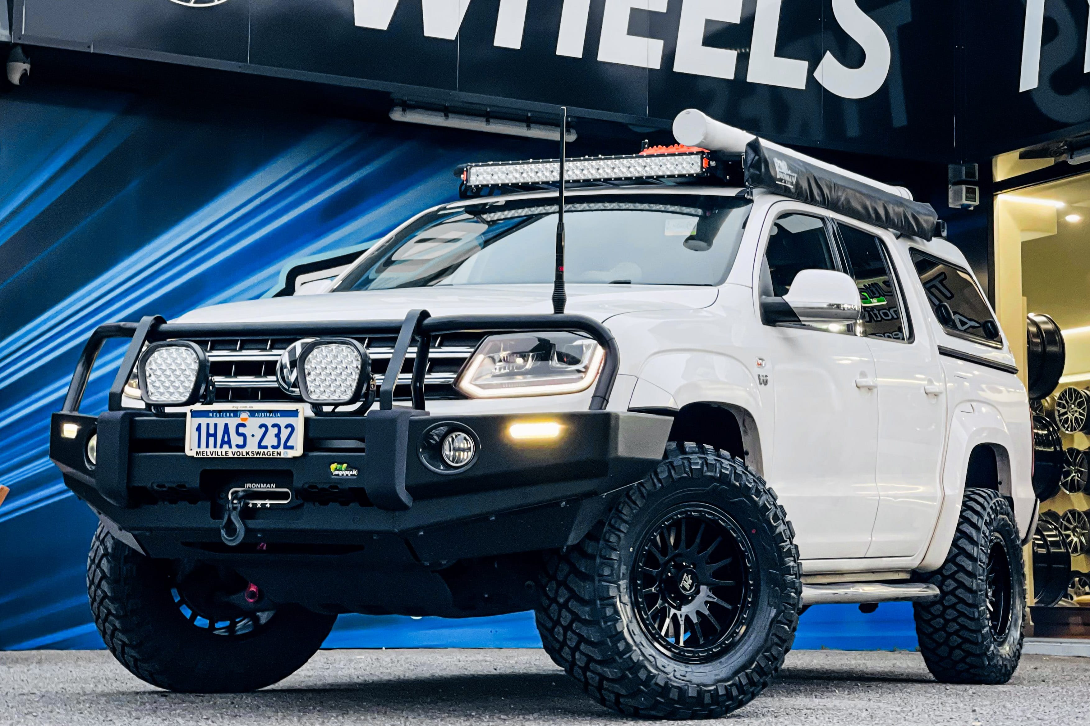 VOLKSWAGEN AMAROK HUSSLA RUGGED RACE GLOSS BLACK Wheel #20374