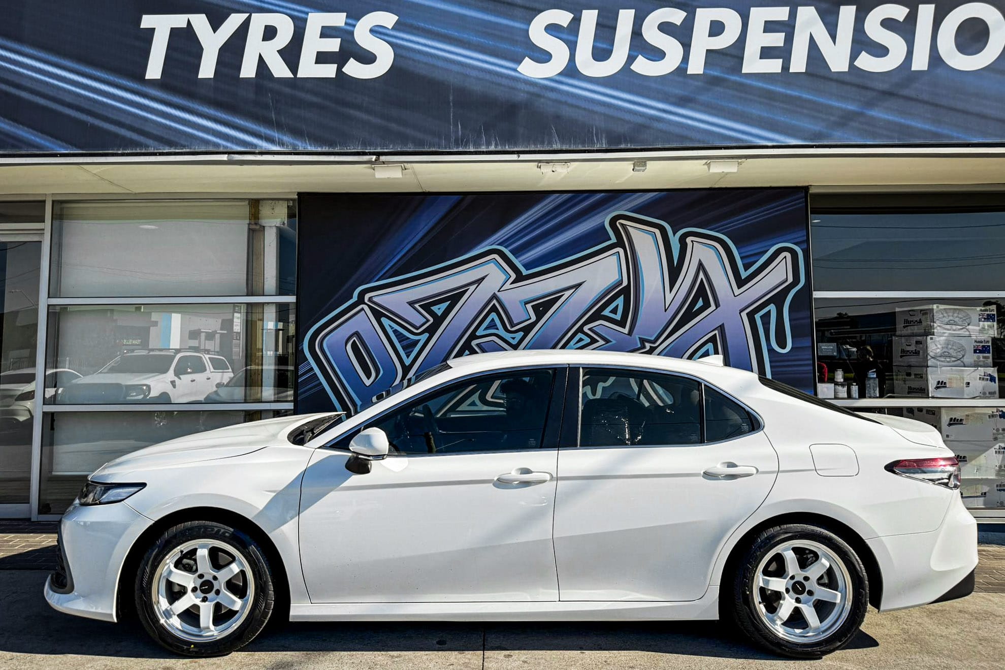 toyota camry avid av-06 white polished lip wheel #20407