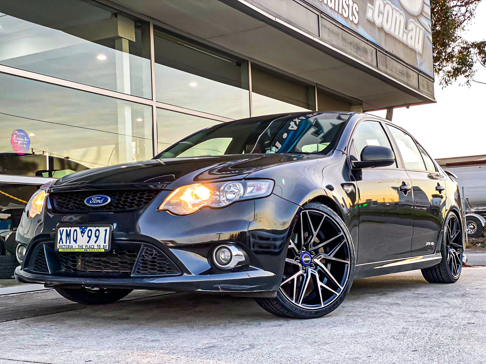 FORD FALCON HUSSLA JACQUES GLOSS BLACK DARK TINT #2086