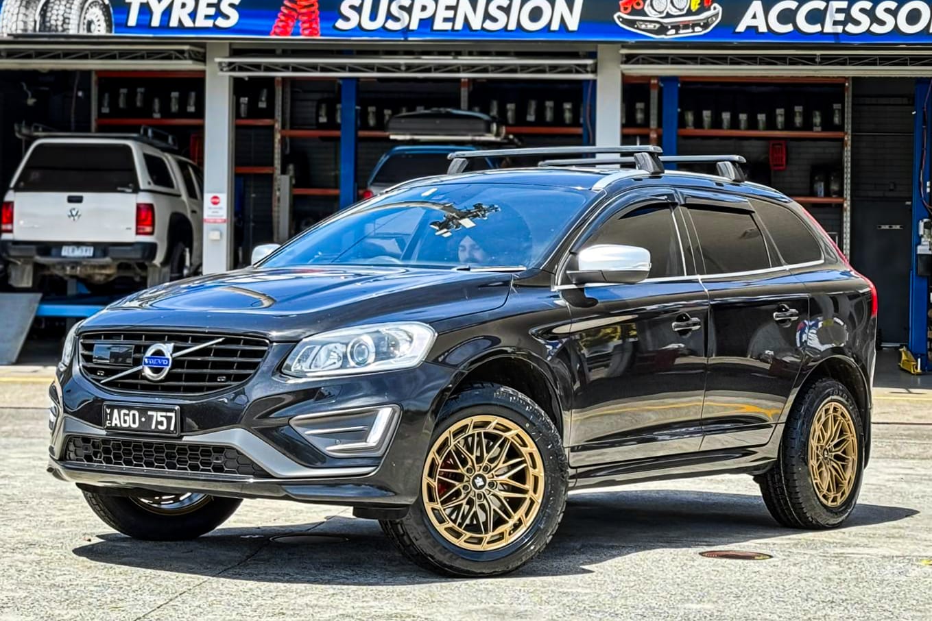 VOLVO_XC60_HUSSLA_MATRIX_GLOSS_BRONZE.jpg