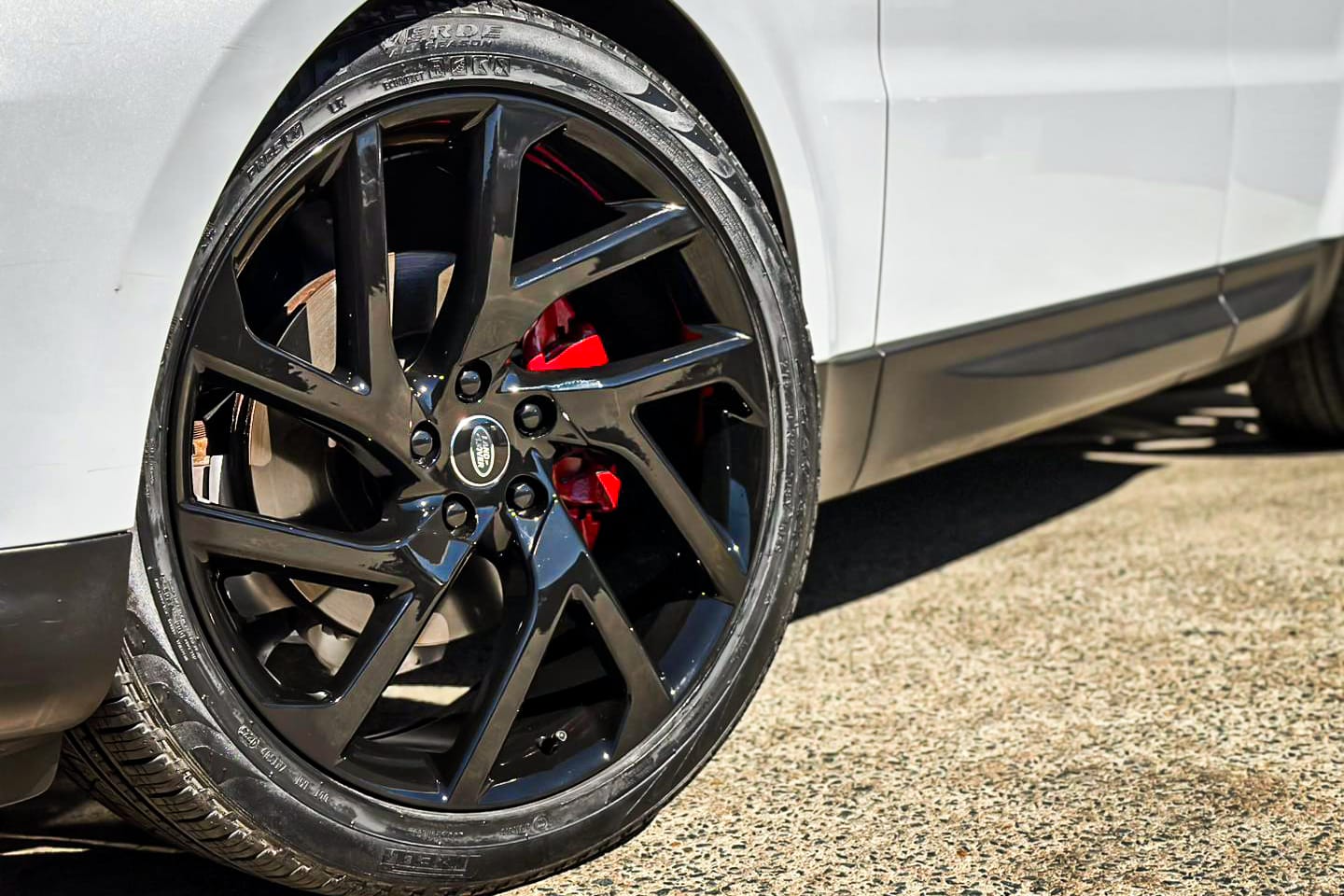 LAND_ROVER_RANGE_ROVER_SPORT_EURO_SPEC_REPLICA_EVOKE_TWIST_843_GLOSS_BLACK_1_2_3.jpg