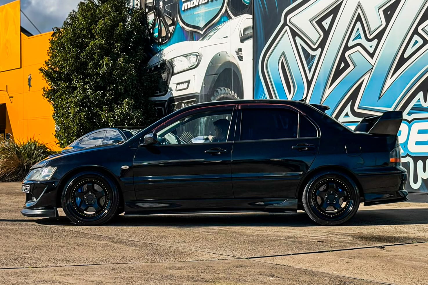 MITSUBISHI_LANCER_HUSSLA_ZEN_MATTE_BLACK_GOLD_RIVETS_GLOSS_BLACK_LIP_1_2_3.jpg