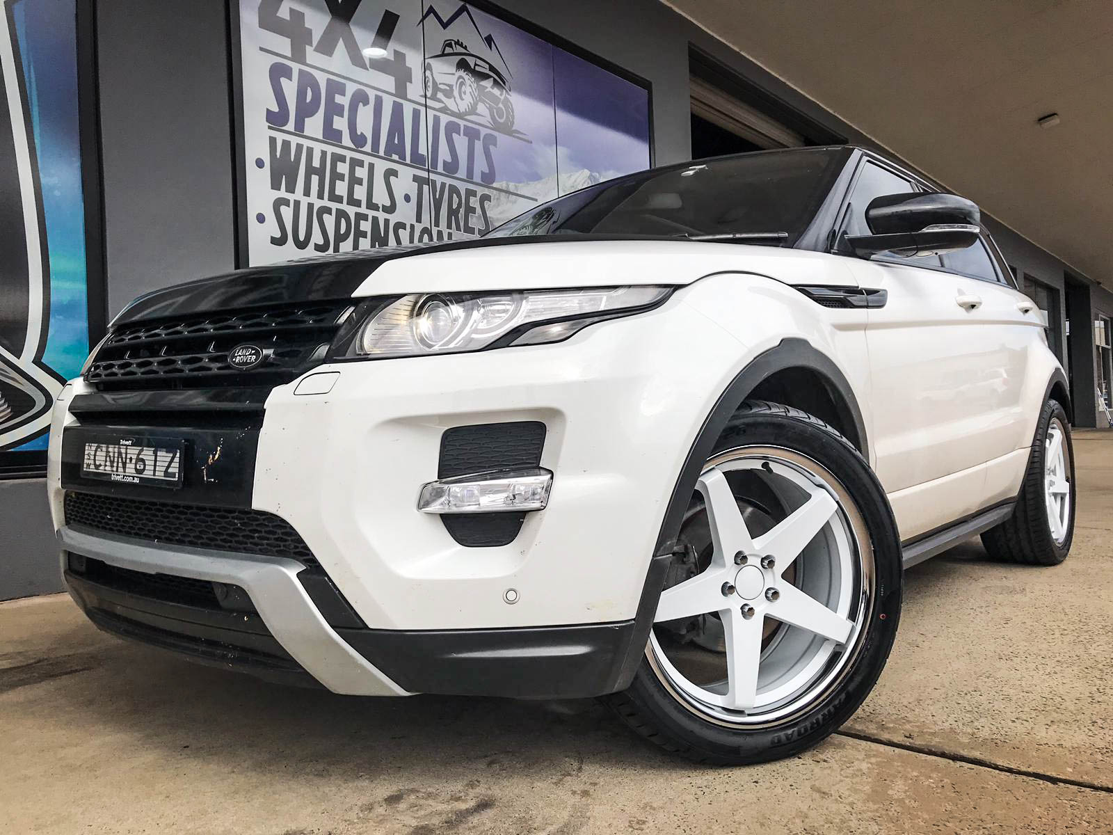 Land rover range rove hussla chase gloss white chrome lip #237
