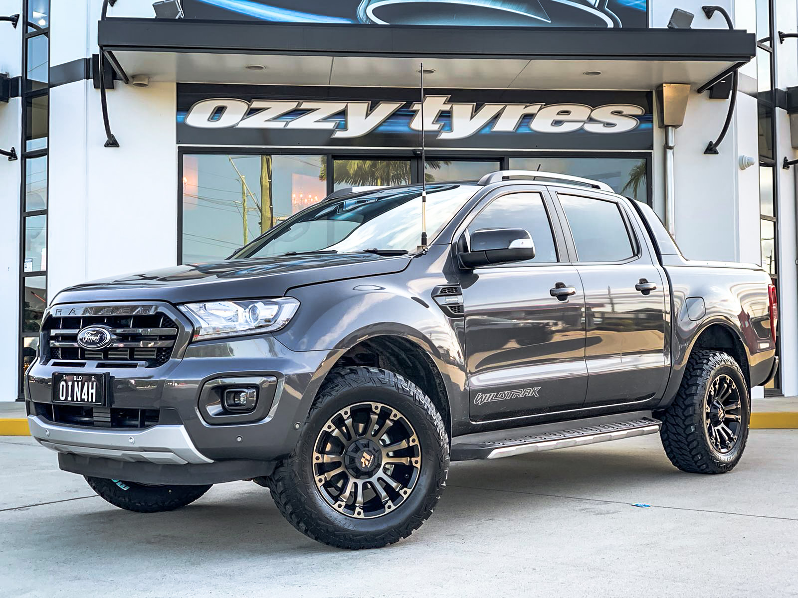 FORD RANGER HUSSLA AMBUSH BRONZE TINT FACE #2790