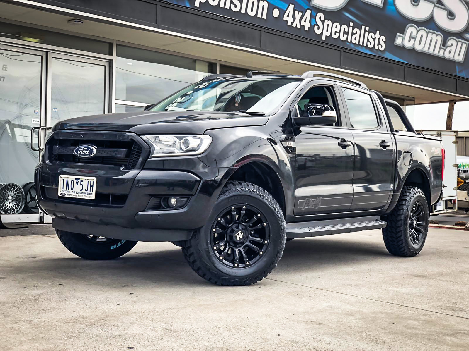 FORD RANGER HUSSLA AMBUSH MATTE BLACK #2800