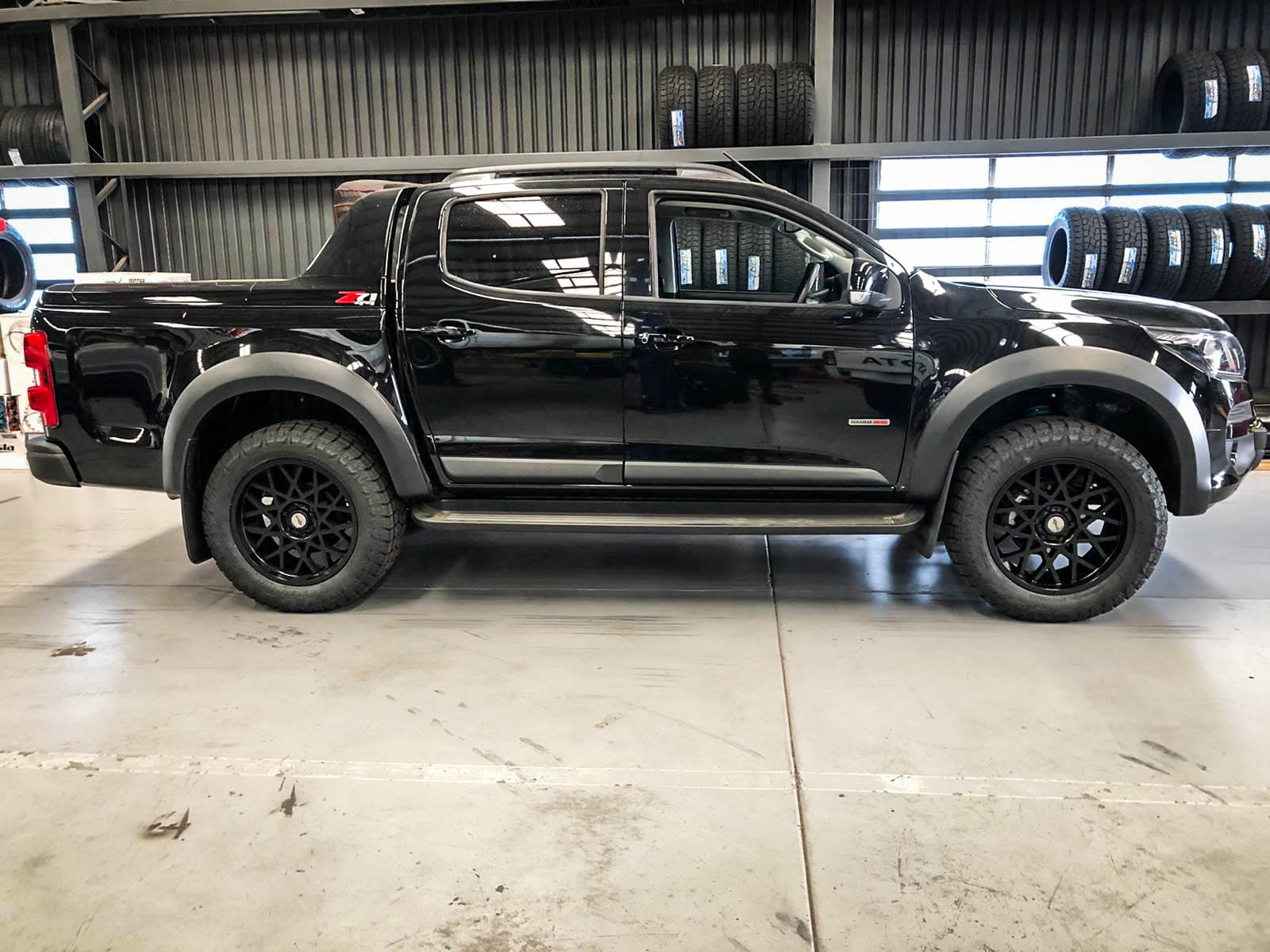 HOLDEN_COLORADO_HUSSLA_PUNISHER_MATTE_BLACK_MONSTA_TERRAIN_GRIPPER6.jpg