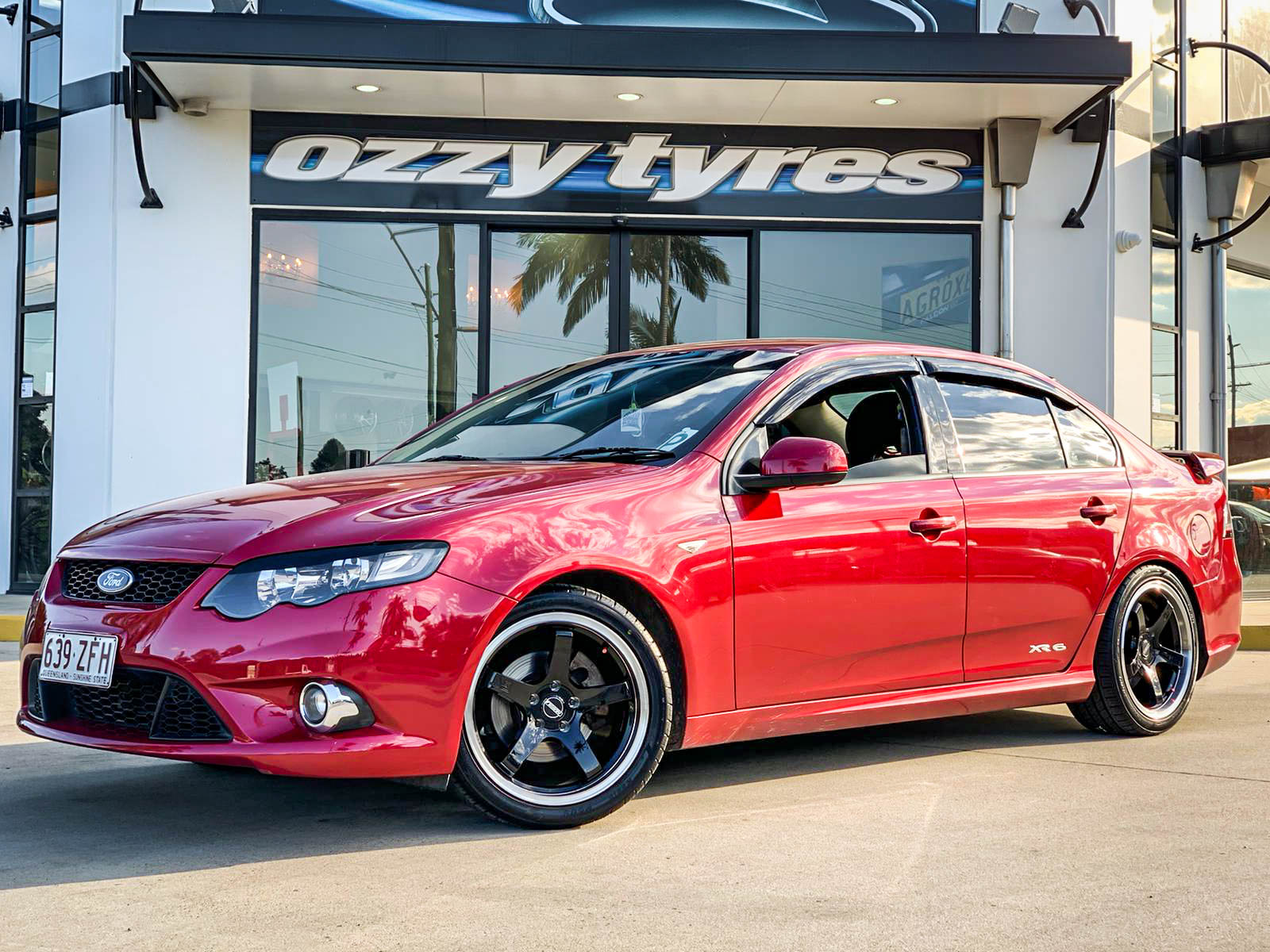 FORD FALCON HUSSLA GT GLOSS BLACK POLISHED LIP #4489