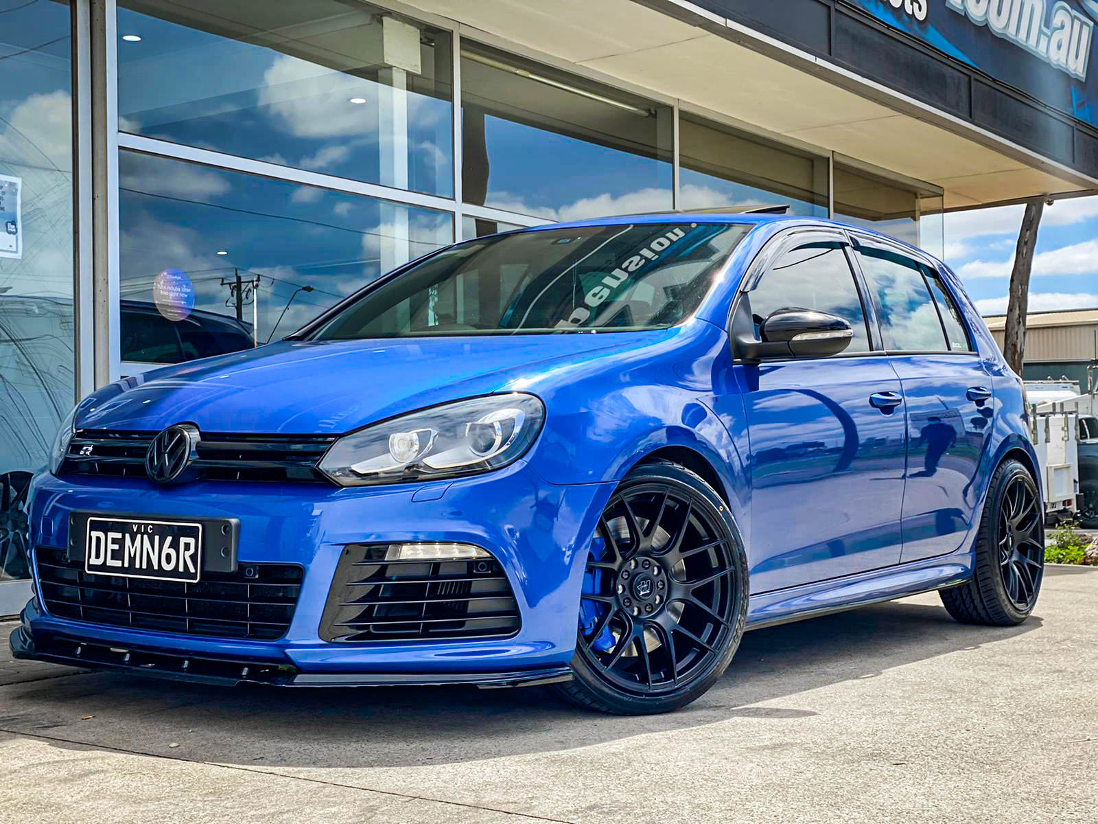 VOLKSWAGEN GOLF R HUSSLA 030 MATTE BLACK #4620