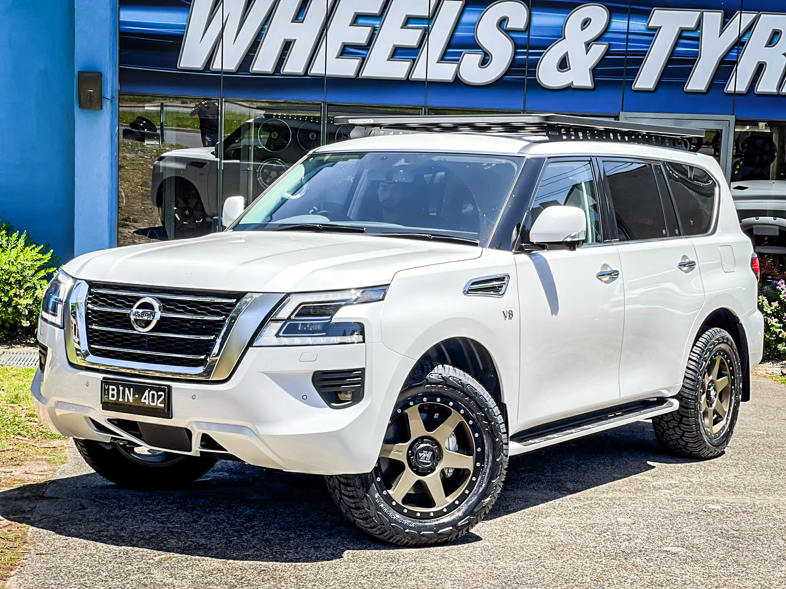 NISSAN_PATROL_HUSSLA_SPITFIRE_MATTE_BRONZE_BLACK_LIP_CHROME_BOLTS_YOKOHAMA_GEOLANDER_G0512.jpg