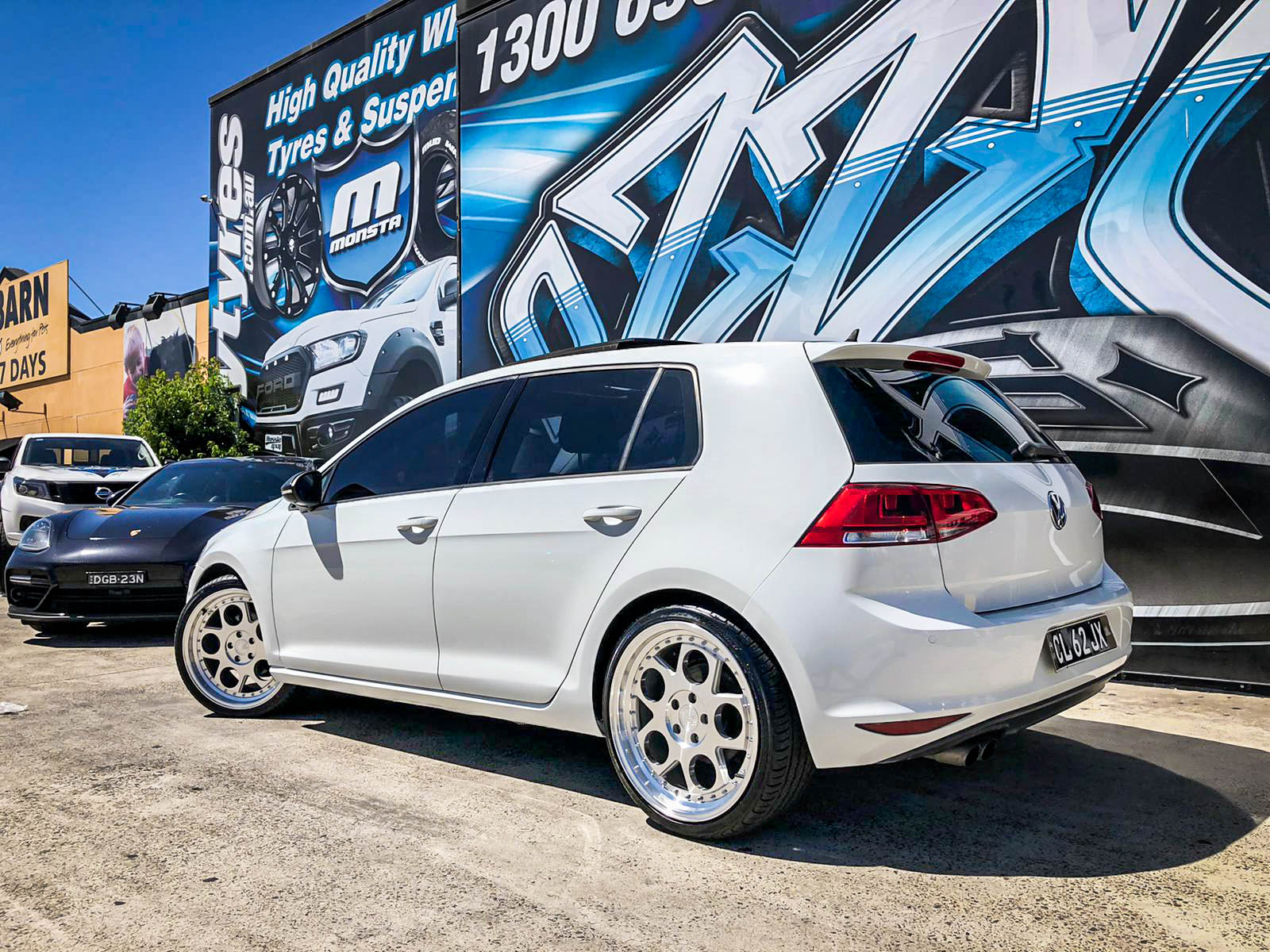 Volkswagen Golf Avant Garde M230 Silver Machined Lip Wheel 6345