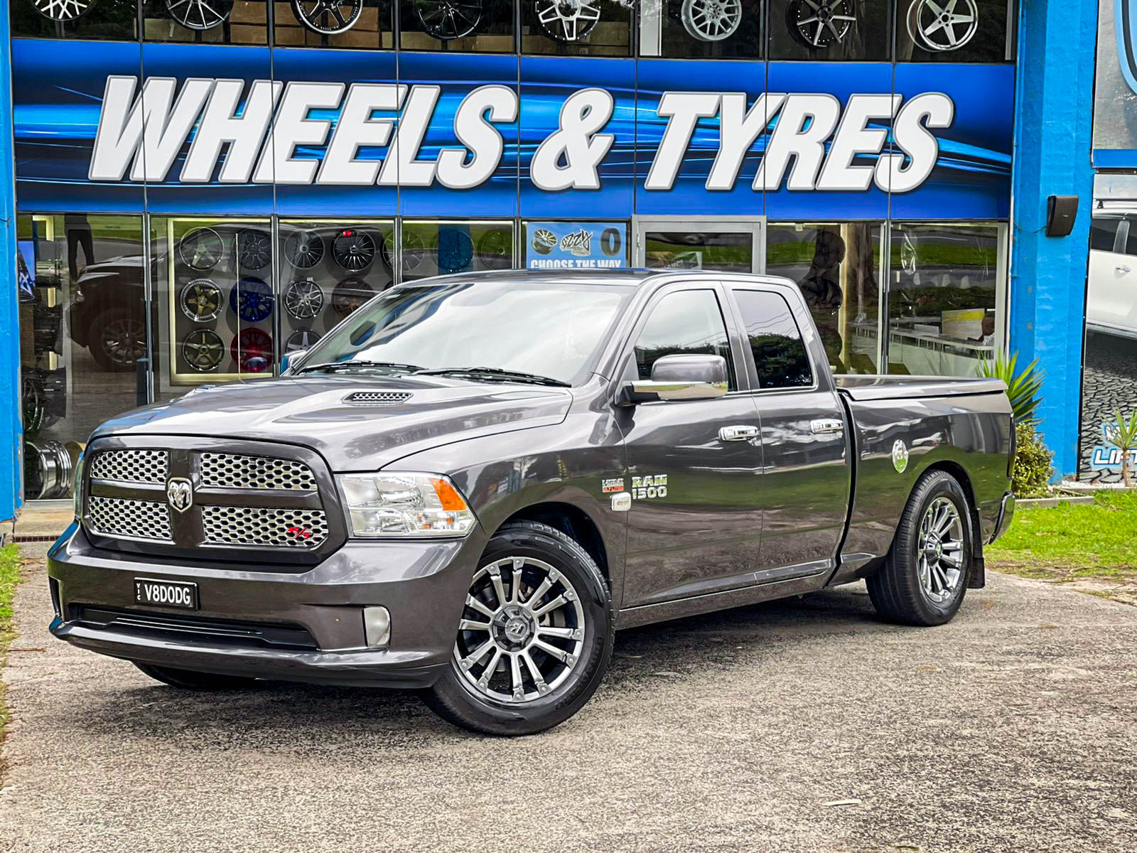 RAM 1500 HUSSLA AMBUSH HYPER BLACK CHROME BOLTS Wheel #6928